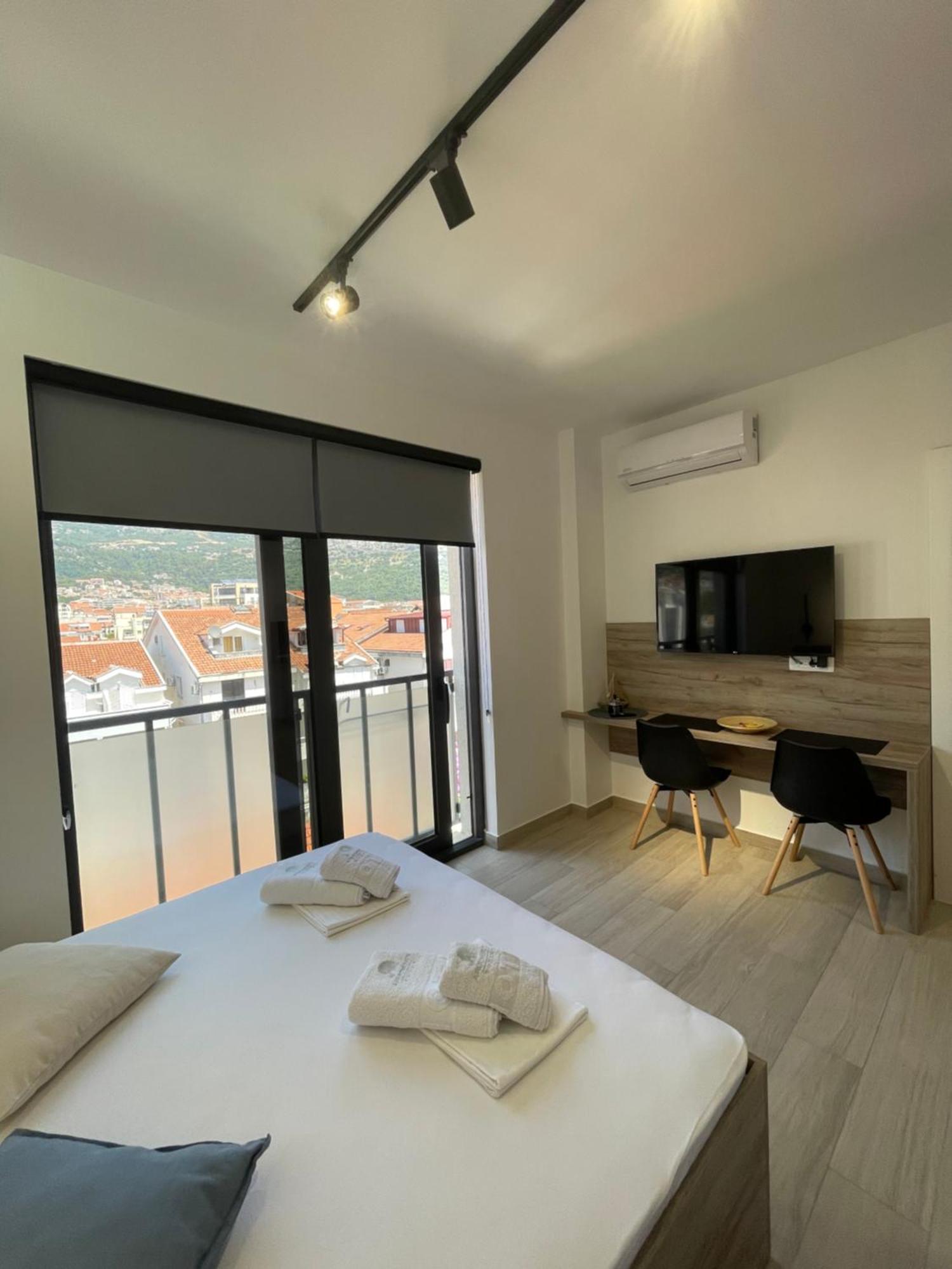 Dora Family Apartments Budva Eksteriør billede